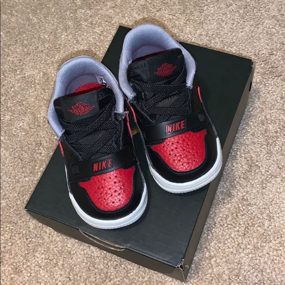 Size 5 Jordan sneakers. Great condition!